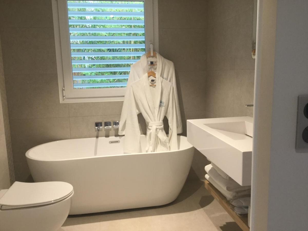 Villa Catleya Appart Hotel Saint-Raphaël Εξωτερικό φωτογραφία
